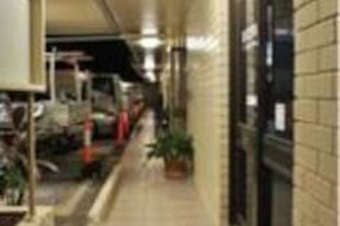 A & A Lodge Motel Emerald - Holiday Cairns 1