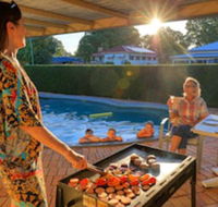 Binalong Motel - Holiday Cairns