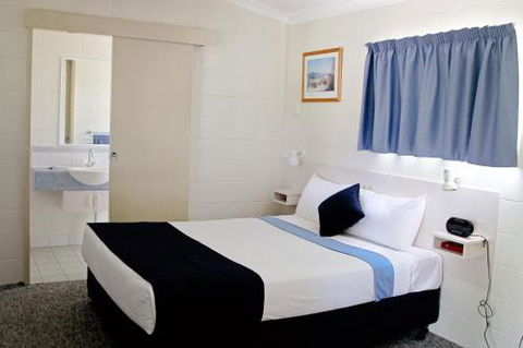 Overflow Motor Inn - Holiday Cairns 4