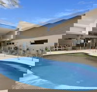 67 Orient Drive - Holiday Cairns