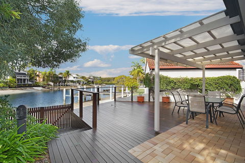 44 Cooran Court - Holiday Cairns 1