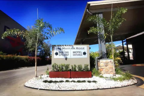Mayfair Motel Emerald - Holiday Cairns 2