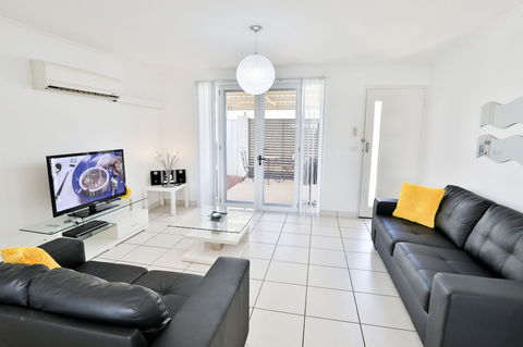 112 Olive Apartments - Holiday Cairns 4