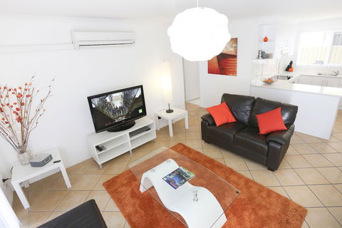 112 Olive Apartments - Holiday Cairns 0
