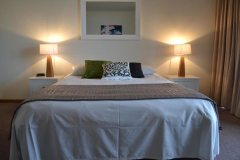Accommodation Portland Victoria - Holiday Cairns 4