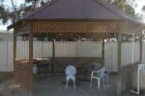 A Room For U - Holiday Cairns 0