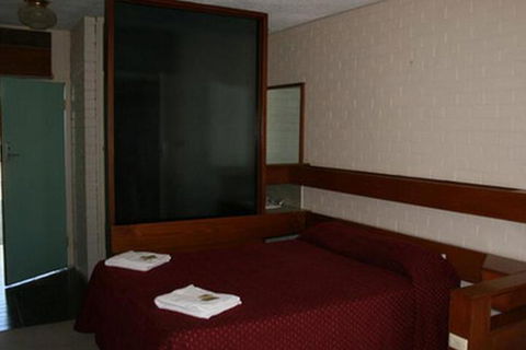 A Room For U - Holiday Cairns 2