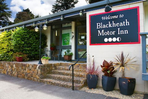 Blackheath Motor Inn - Holiday Cairns 0