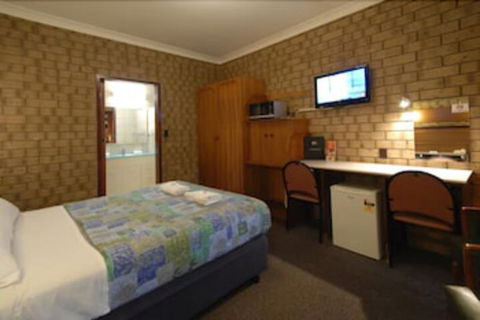 Pavlos Motel - Holiday Cairns 6