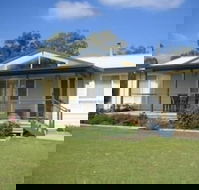 The Grange on Hermitage - Holiday Cairns