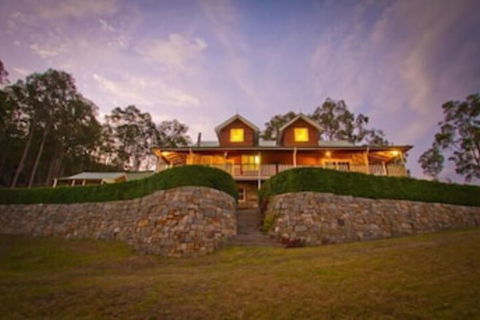 Bimbadeen Mountain Retreat - Holiday Cairns 0
