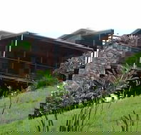 A Sacred Mountain Retreat - Holiday Cairns