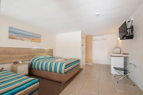 A & A Motel - Holiday Cairns 2