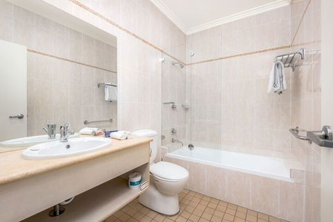 Hawkesbury Race Club Motel - Holiday Cairns 5