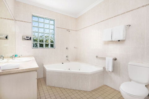 Hawkesbury Race Club Motel - Holiday Cairns 7