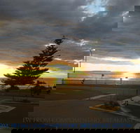 Beachhouse Mollymook - Holiday Cairns