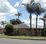 Town  Country Motor Inn - Holiday Cairns
