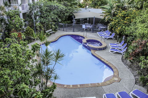 Surfers Beach Holiday Apartments - Holiday Cairns 1