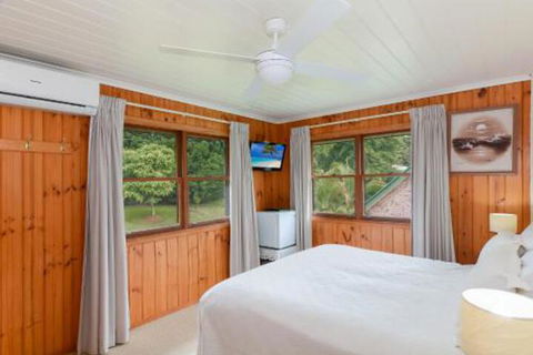Peppertree Cottage - Holiday Cairns 6
