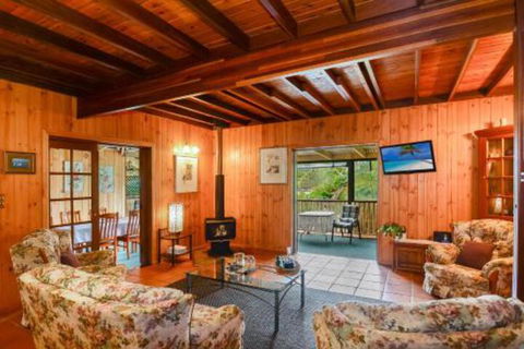 Peppertree Cottage - Holiday Cairns 3