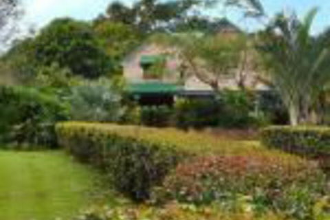 Peppertree Cottage - Holiday Cairns 0