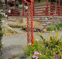 Cottage On Main - Holiday Cairns