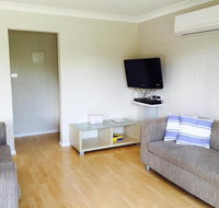 Emerald Apartment