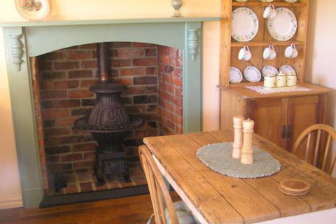 Valleyfield Cottage - Holiday Cairns 1