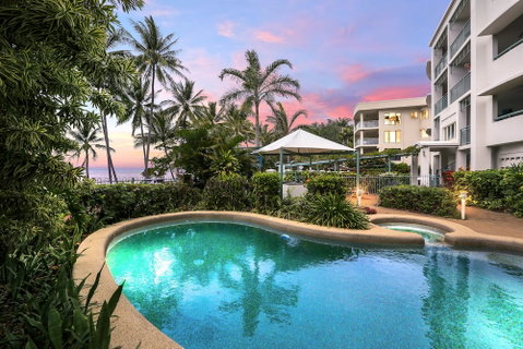 Trinity Waters - Holiday Cairns 0