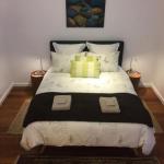 Smiths Lake House - Holiday Cairns 0