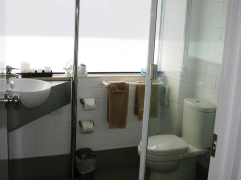 Dalby Manor Motor Inn - Holiday Cairns 1