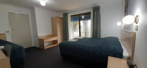 Abel Tasman Motel - Holiday Cairns 6