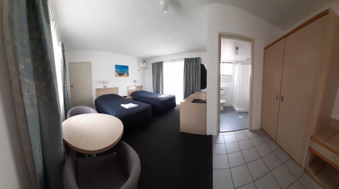 Abel Tasman Motel - Holiday Cairns 4
