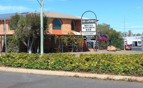 Emerald Western Gateway Motel - Holiday Cairns 3