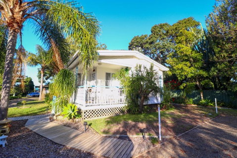Bromyard Cottage - Holiday Cairns 3
