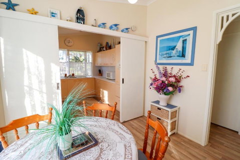 Bromyard Cottage - Holiday Cairns 4