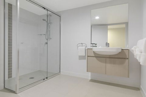 Oaks Mackay Carlyle Suites - Holiday Cairns 1