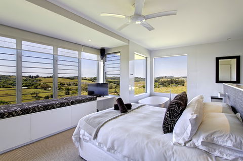 A PERFECT STAY - CapeView - Holiday Cairns 1