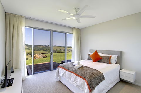 A PERFECT STAY - CapeView - Holiday Cairns 3