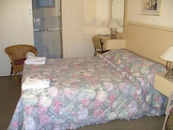 Great Lakes Motor Inn - Holiday Cairns 3