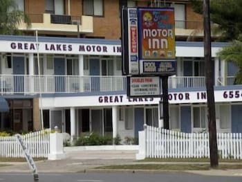Great Lakes Motor Inn - Holiday Cairns 0