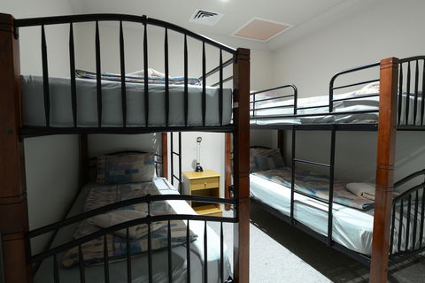 Falls Creek Country Club - Holiday Cairns 6