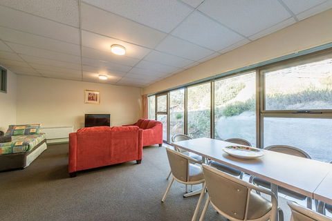 Falls Creek Country Club - Holiday Cairns 2