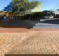 Country Gardens Motor Inn - Holiday Cairns