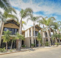Aquarius Apartments and Cabins - Holiday Cairns