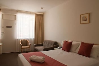 Taft Motor Inn - Holiday Cairns 4
