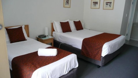 Taft Motor Inn - Holiday Cairns 5