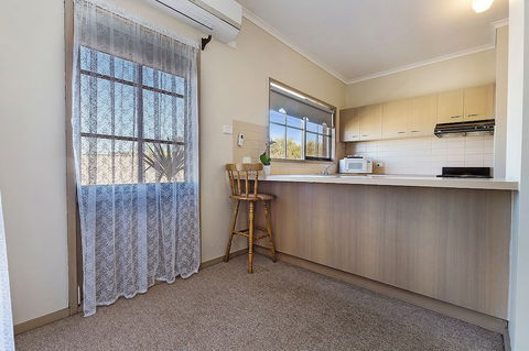All Rivers Motor Inn - Holiday Cairns 4