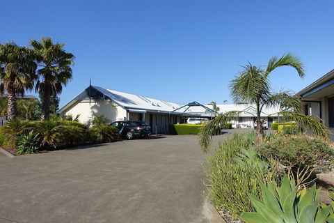 Torquay Tropicana Motel - Holiday Cairns 1