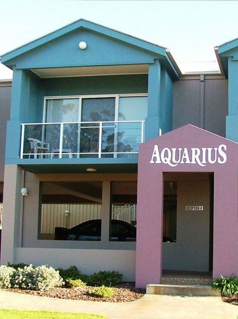 Mollymook Aquarius Apartments - Holiday Cairns 0